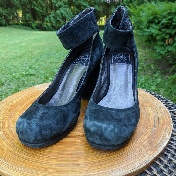 Jeffrey Campbell Shoes - 💜 FREE with any purchase